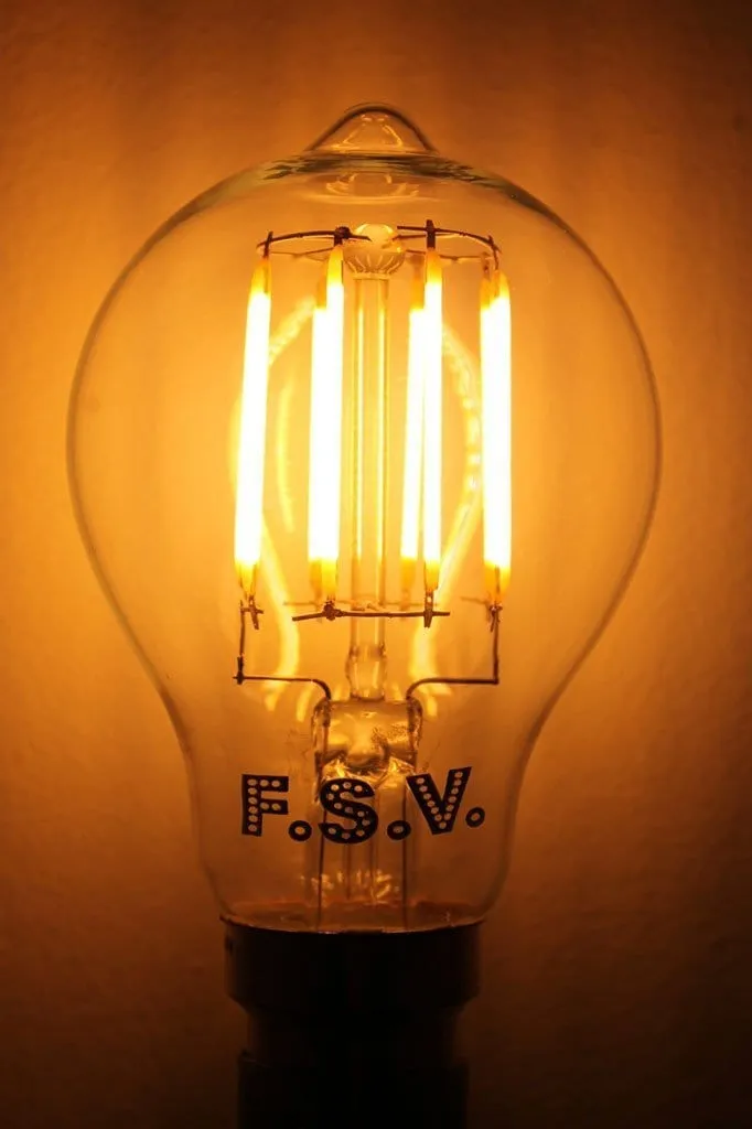 6W B22 Filament LED A60 2200K Bulb Dimmable