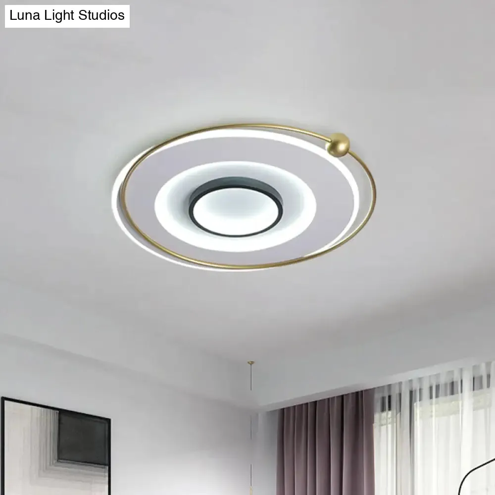 Modern LED Gold Round Flushmount Ceiling Light in White/Warm Light