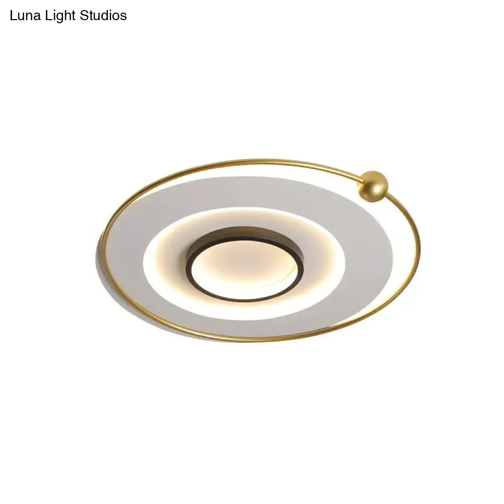 Modern LED Gold Round Flushmount Ceiling Light in White/Warm Light