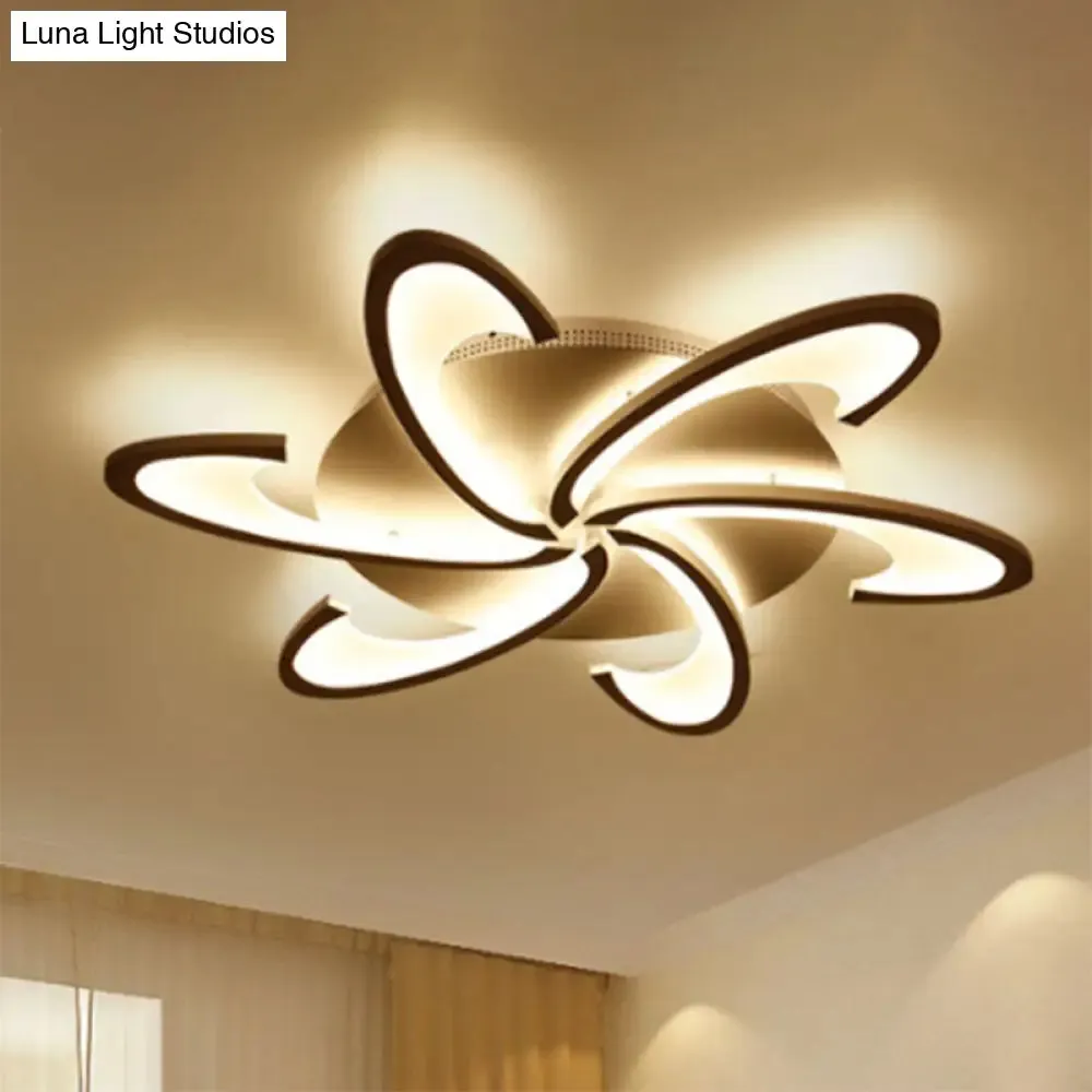 Modern Windmill Flush Ceiling Light - Acrylic Flushmount Fixture for Living Room with Multiple Lighting Options