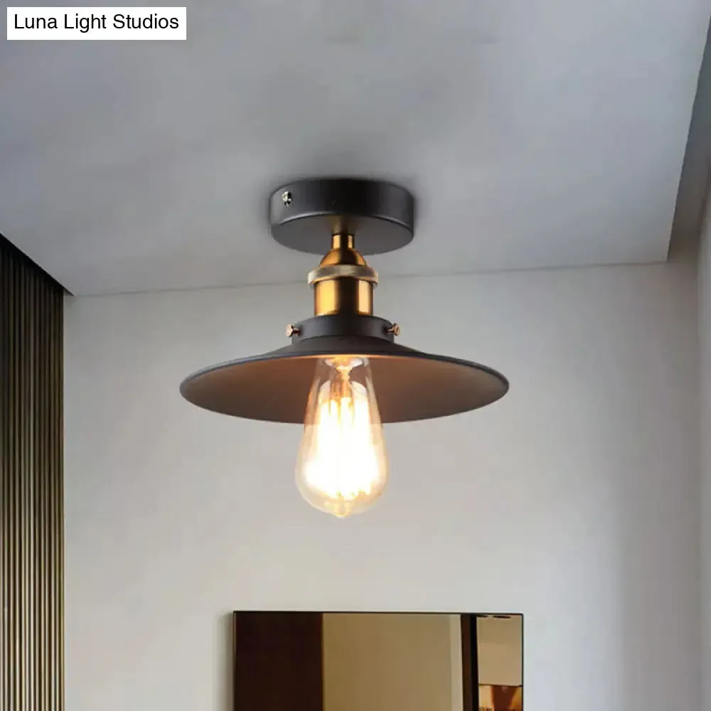 Sleek Saucer Ceiling Light in Black/White for Kitchen - Loft Semi Flush Mount Lighting with 1 Bulb