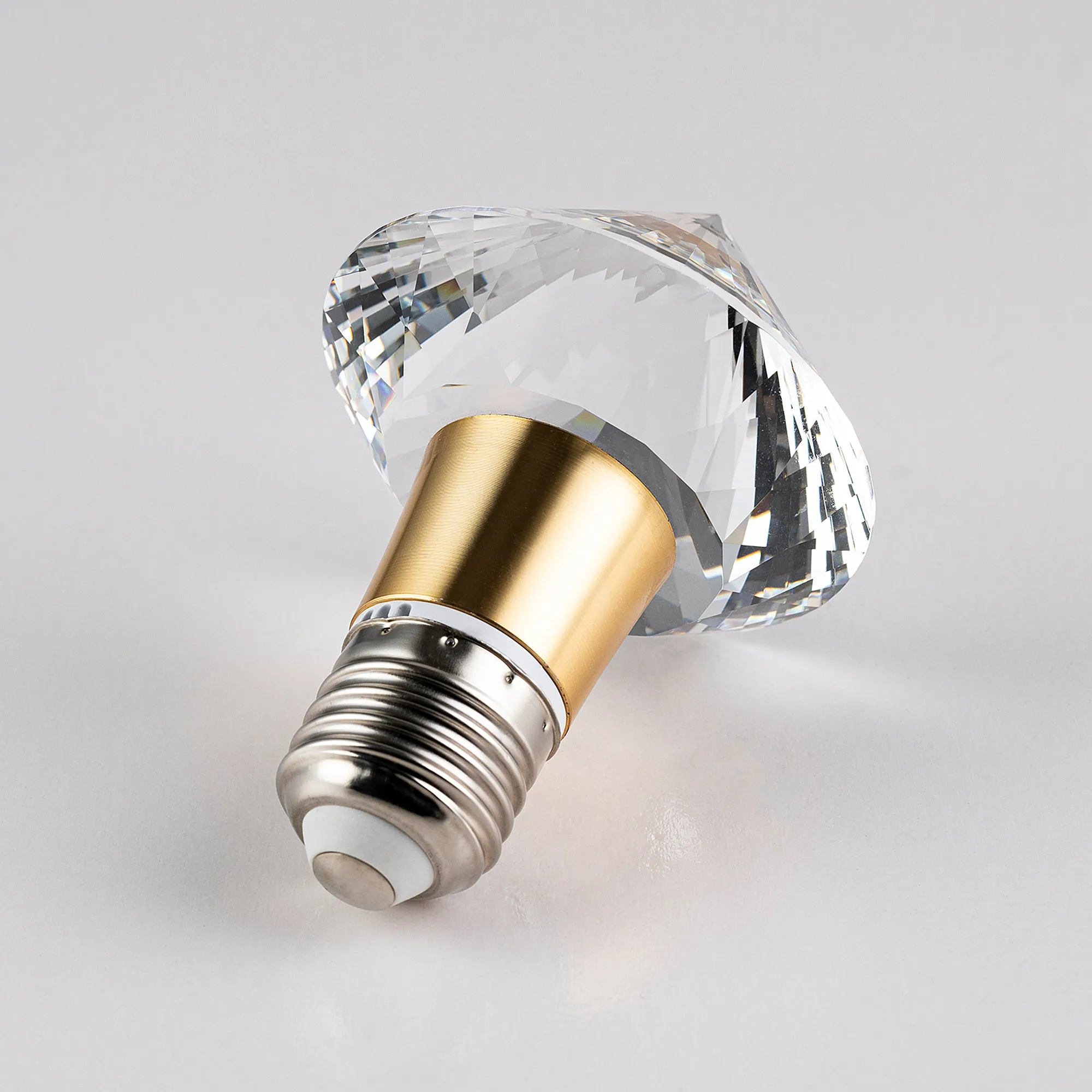 SPEAR DIAMOND Crystal LED Light Bulb