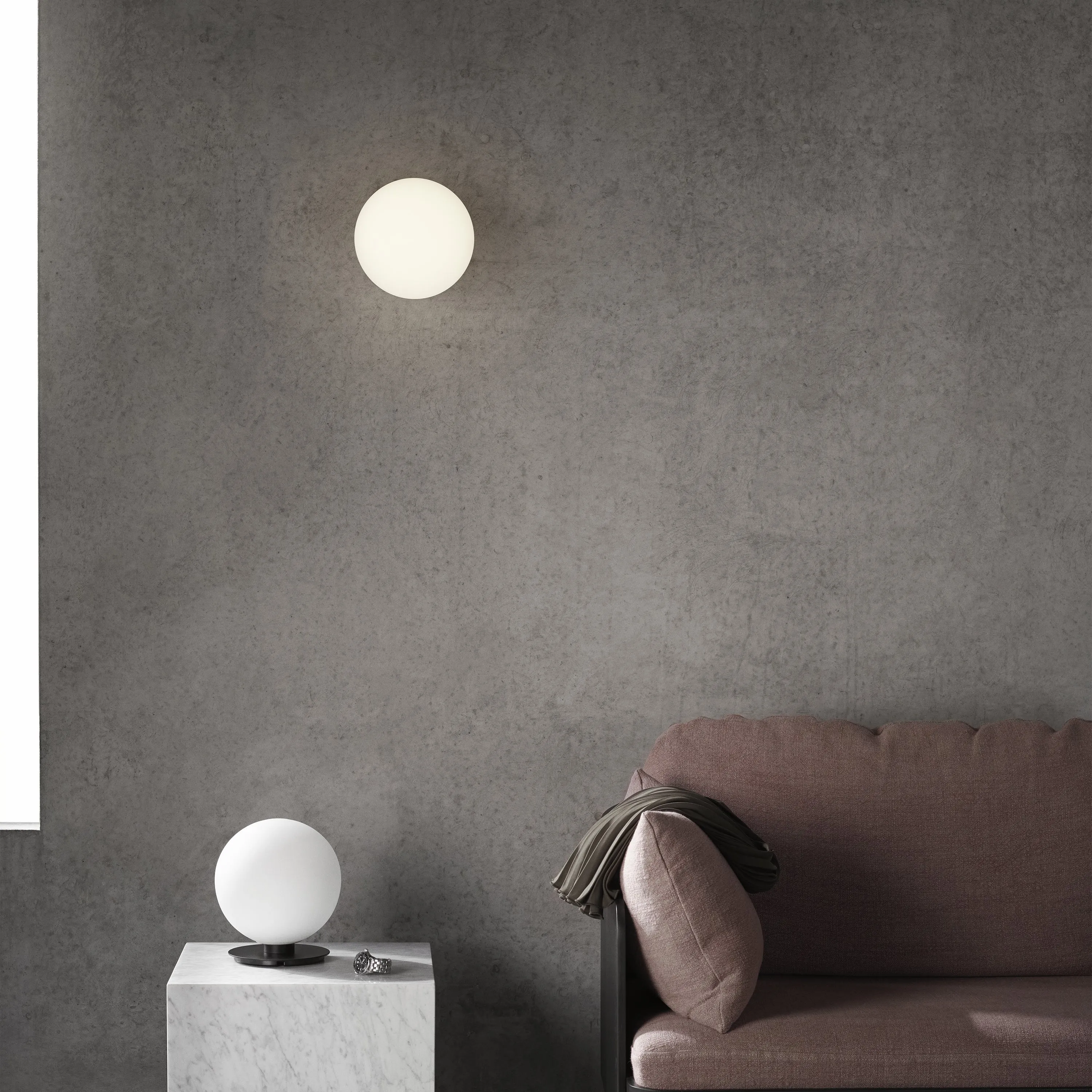 TR Bulb Ceiling / Wall Light